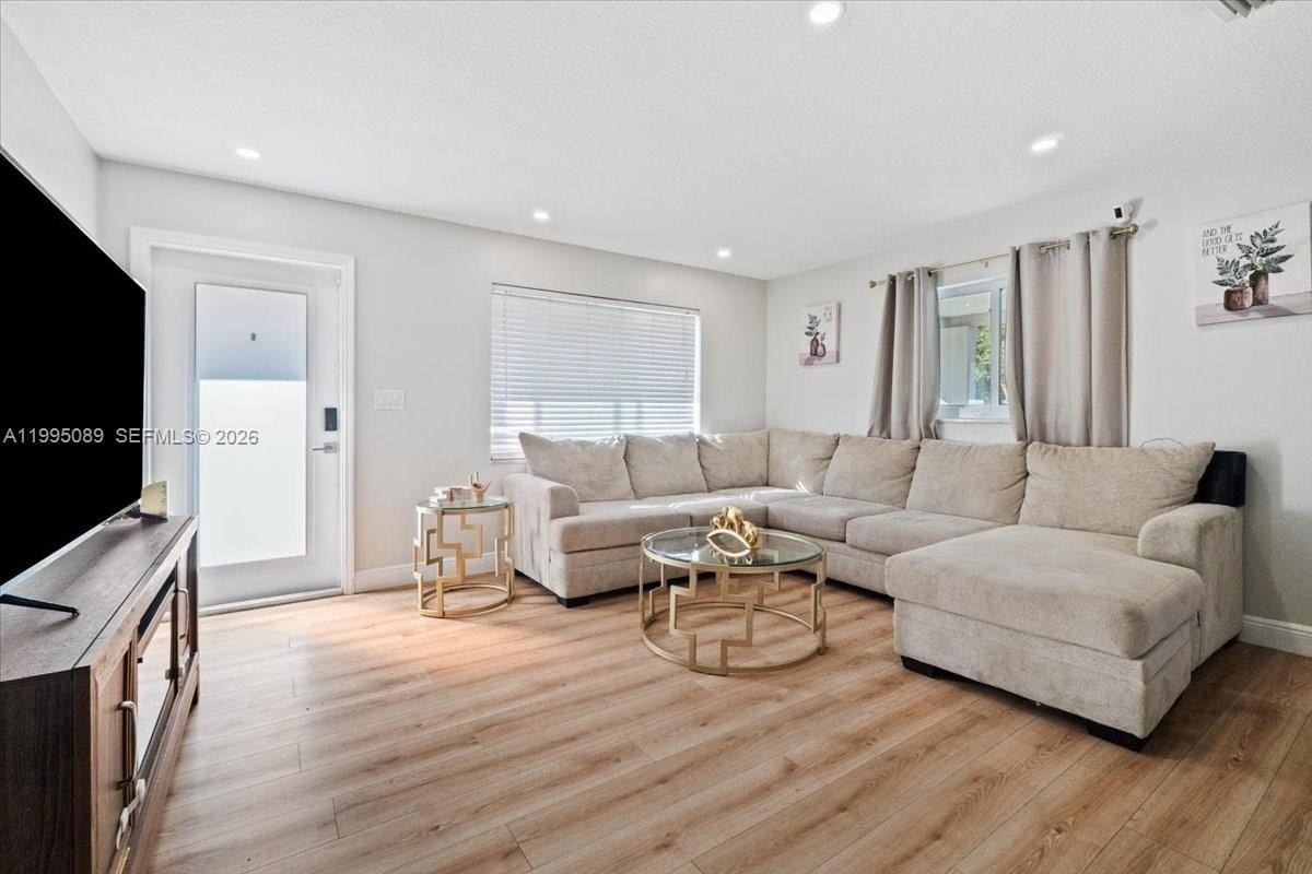 5402 Nw 25th Ter #0 - Photo 7 of 44