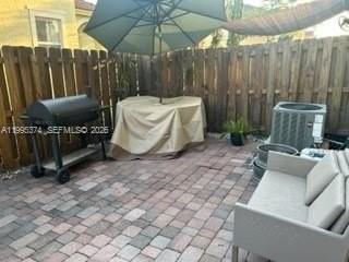 11236 Nw 87th St - Photo 4 of 26