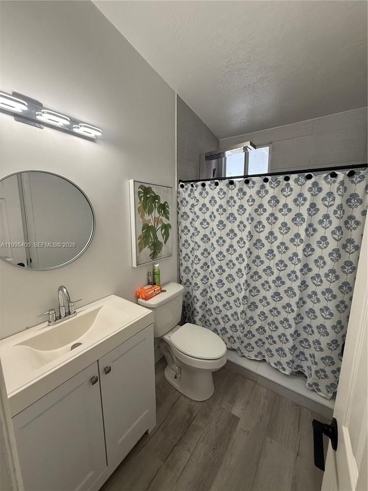 328 Nw 47th St - Photo 5 of 19