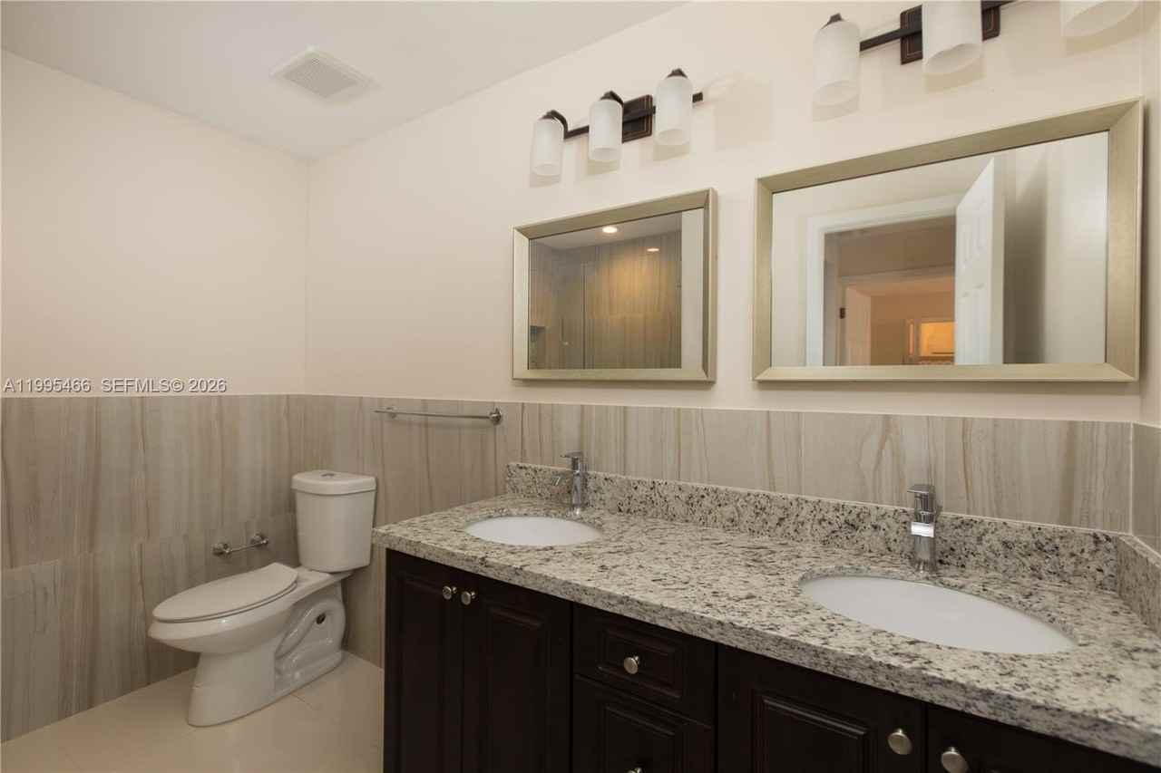 3832 Sw 89th Ct #0 - Photo 3 of 18