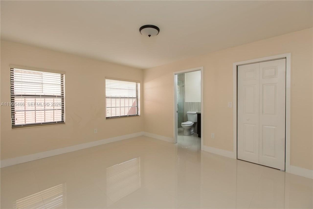 3832 Sw 89th Ct #0 - Photo 5 of 18