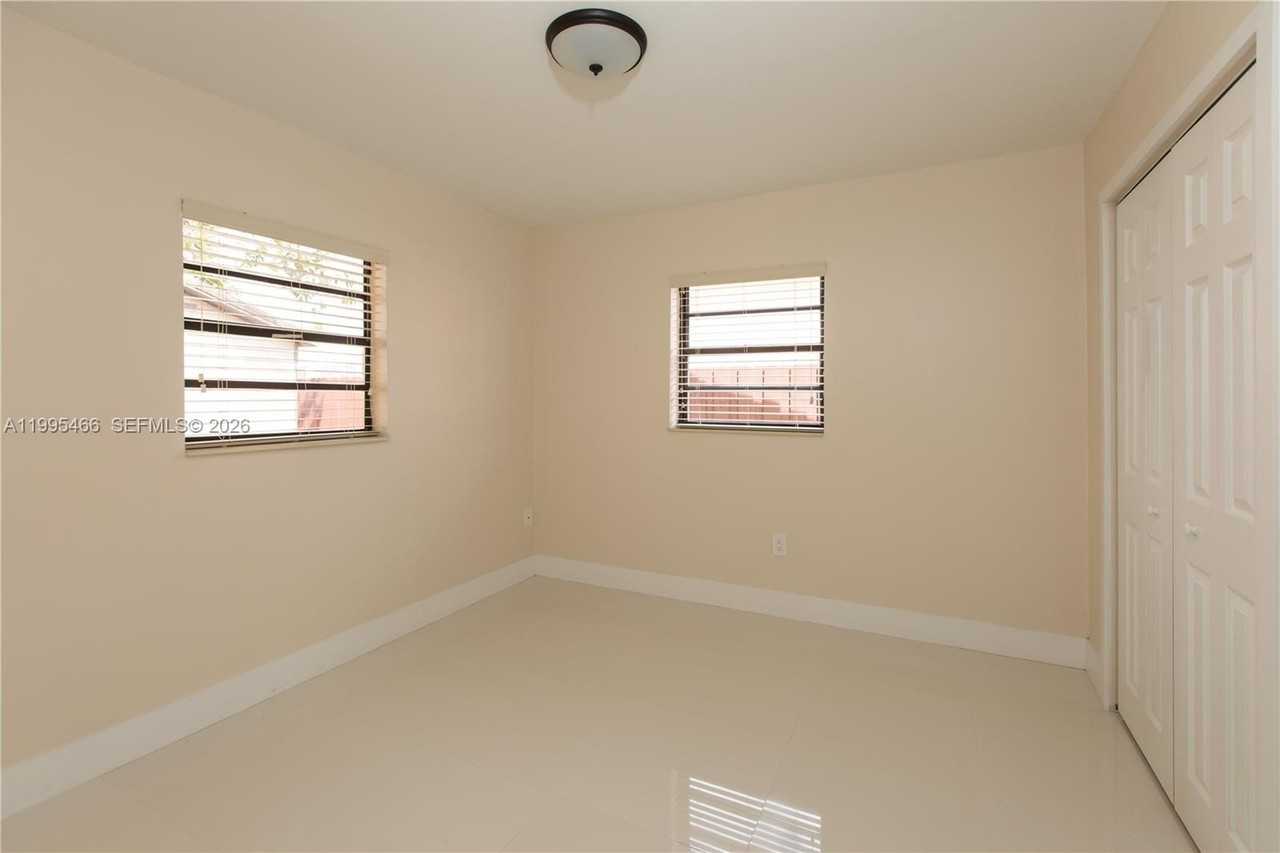 3832 Sw 89th Ct #0 - Photo 7 of 18