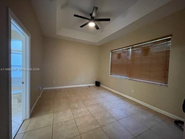 1837 Ne 37th Pl #1837 - Photo 6 of 11