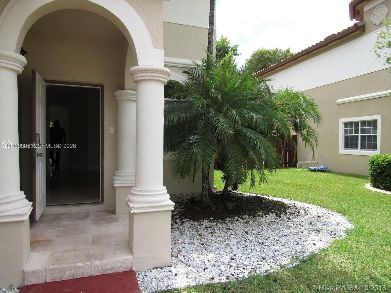 14030 Sw 51st Ln #14030 - Photo 3 of 19