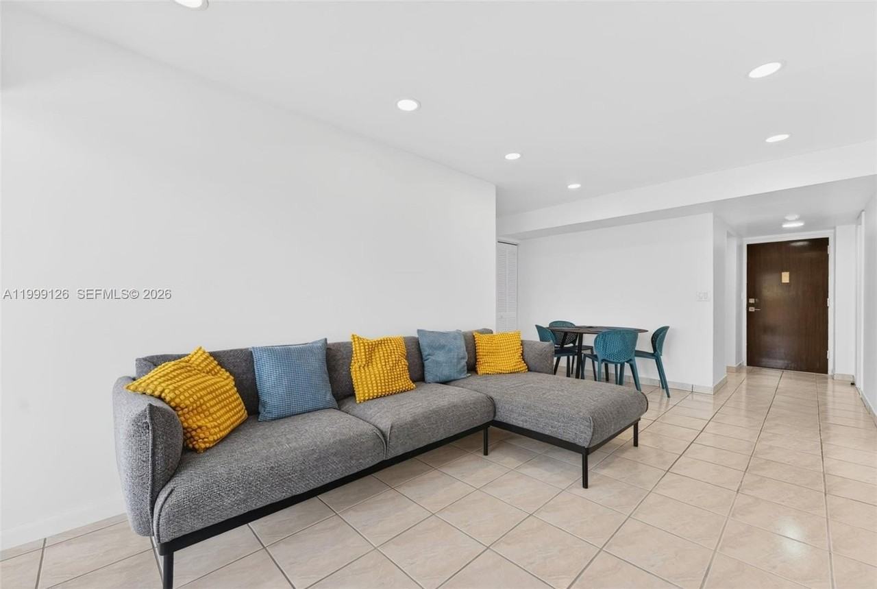 8250 Byron Ave #404 - Photo 3 of 20