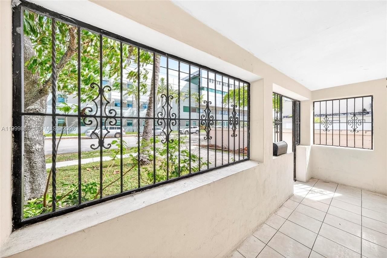 762 Ne 131st St #762 - Photo 2 of 25