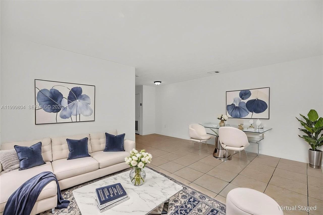 762 Ne 131st St #762 - Photo 3 of 25