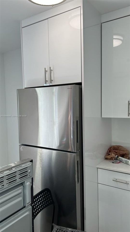 615 Ne 3rd St #1 - Photo 2 of 18