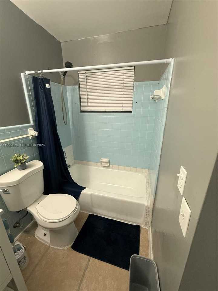 3120 Avenue Q - Photo 3 of 5