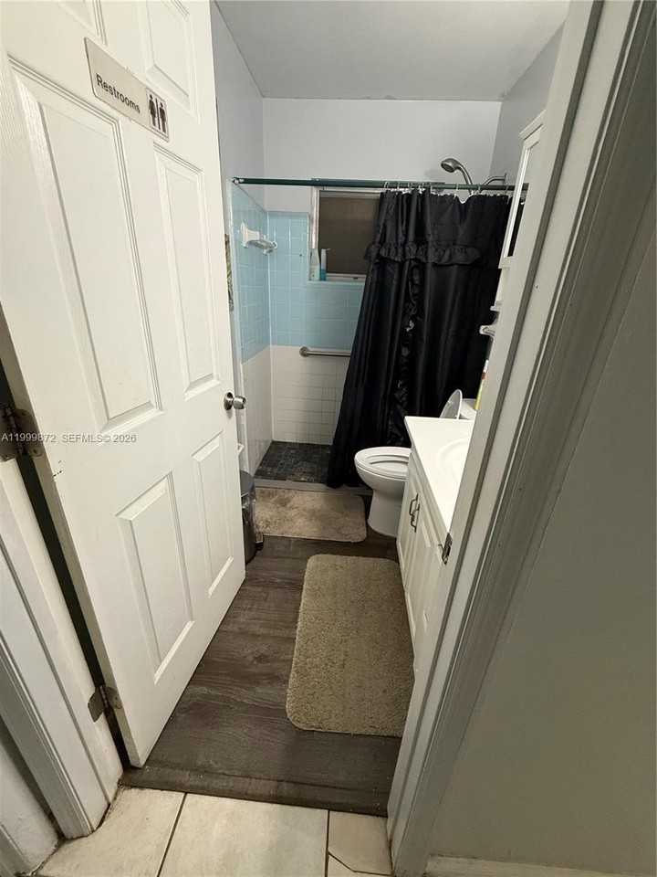 3120 Avenue Q - Photo 5 of 5