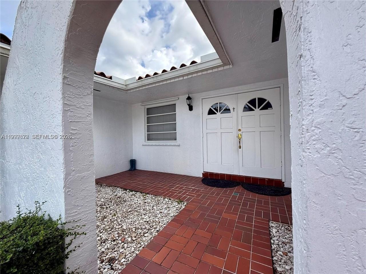 16665 Sw 93rd Ct - Photo 3 of 22