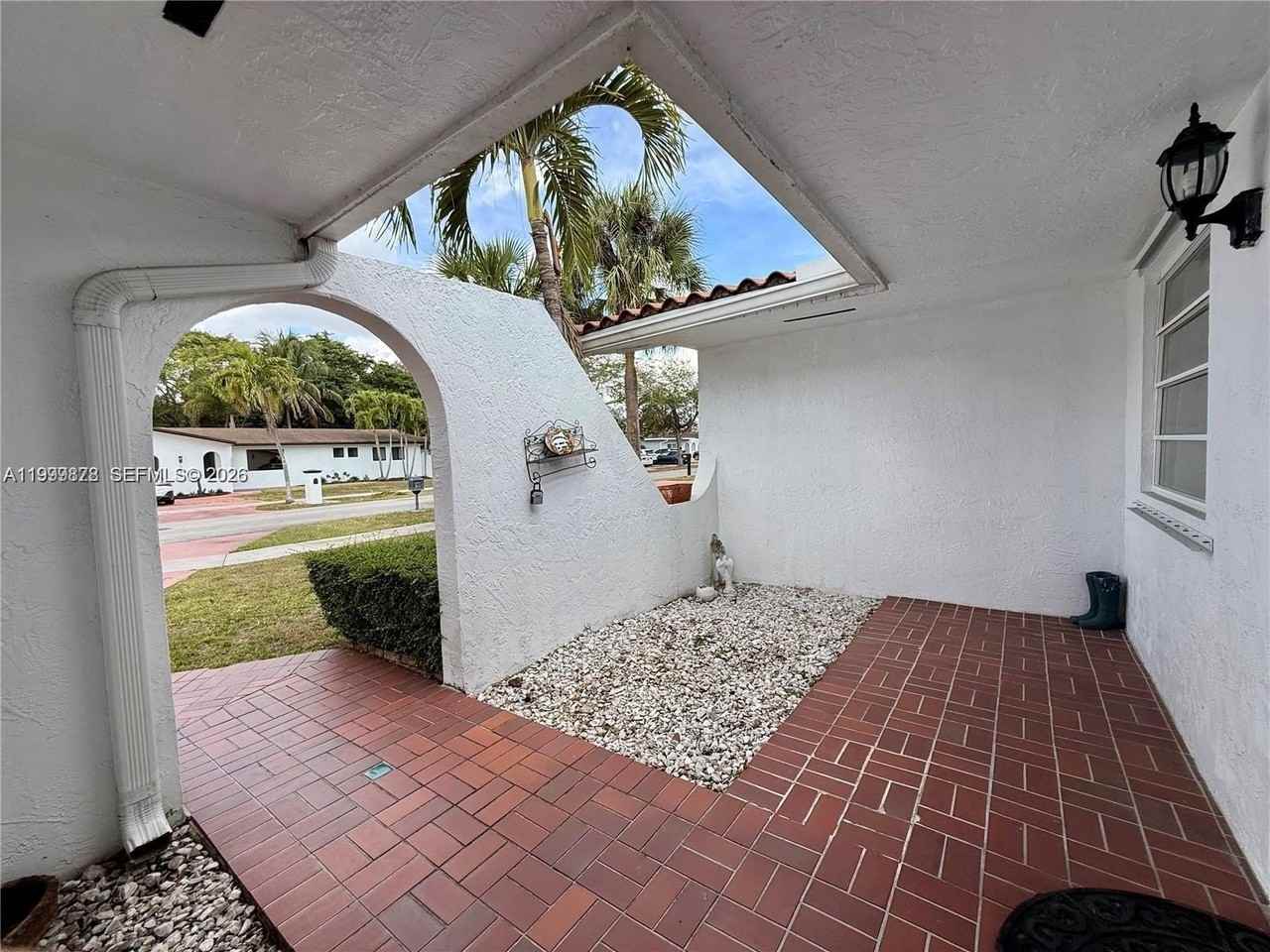 16665 Sw 93rd Ct - Photo 4 of 22