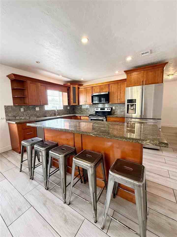 16665 Sw 93rd Ct - Photo 7 of 22