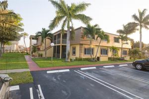featured image of 8900 Nw 38th Dr #4