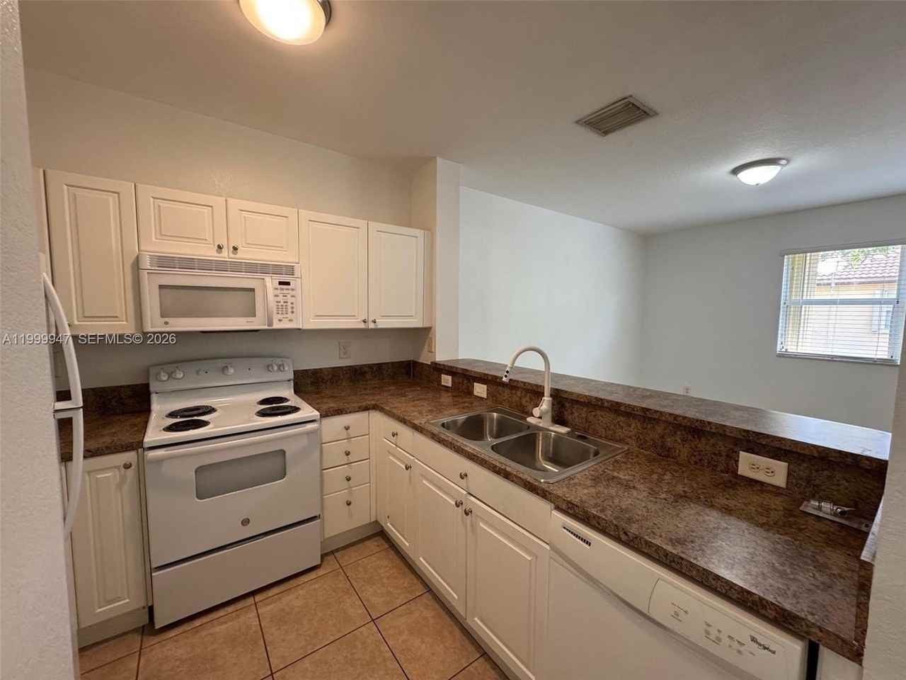 1690 Ne 33rd Ave #210-6 - Photo 4 of 25