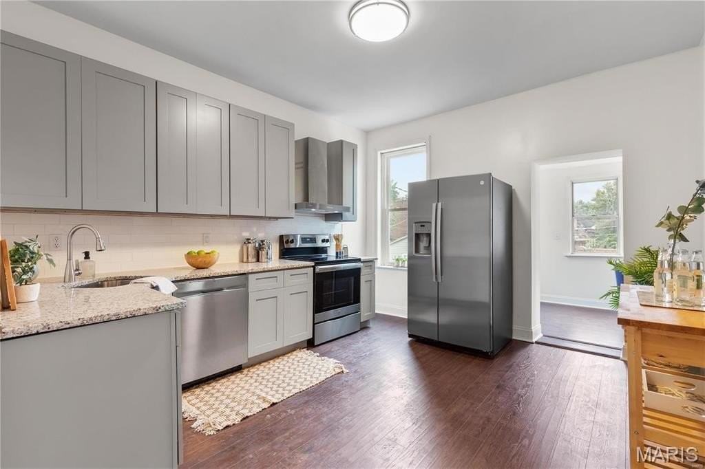 6445 S Kingshighway Blvd - Photo 3 of 9