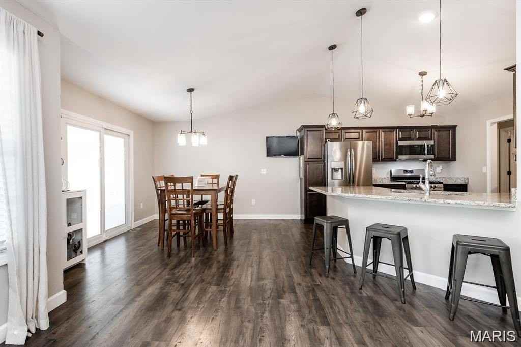 3505 Chippewa Dr - Photo 7 of 39