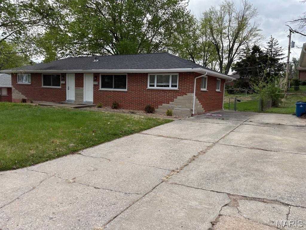 2413 Chesstal St - Photo 2 of 11