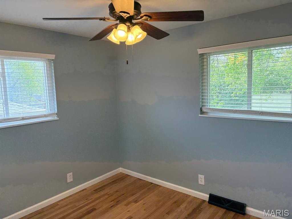 2413 Chesstal St - Photo 7 of 11