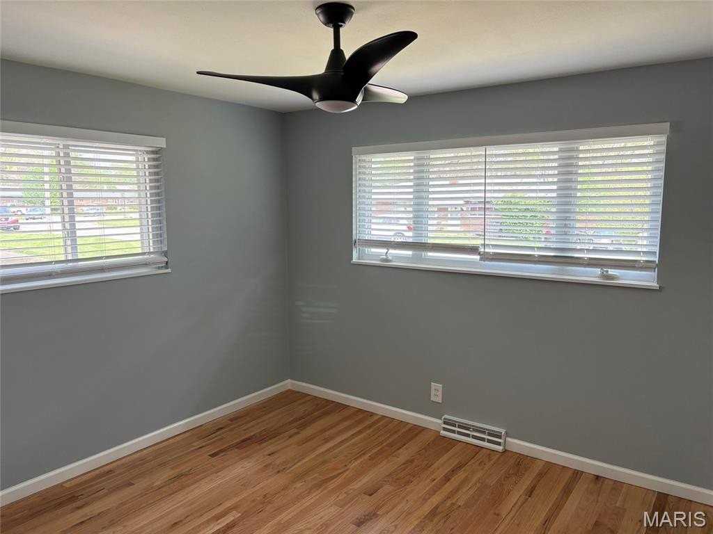 2415 Chesstal St - Photo 5 of 9