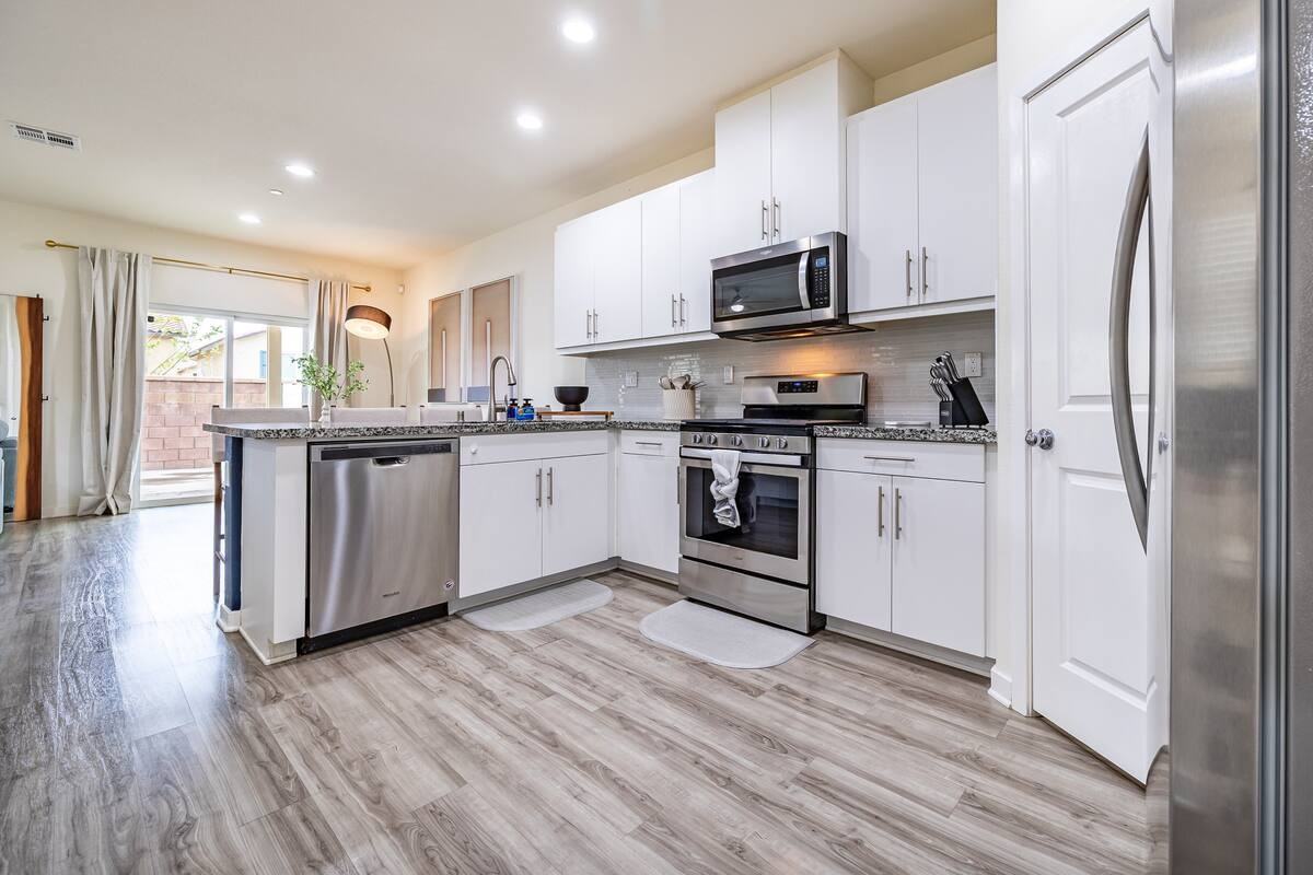 27463 Caprock Way #1 - Photo 2 of 8