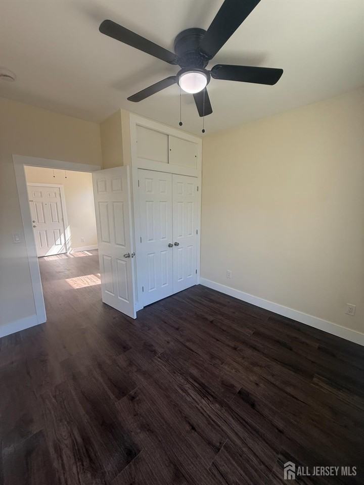 205 Duncan Ave - Photo 4 of 13