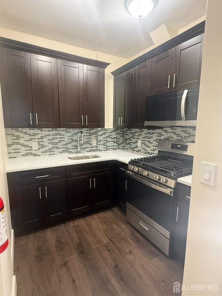 205 Duncan Ave - Photo 7 of 13