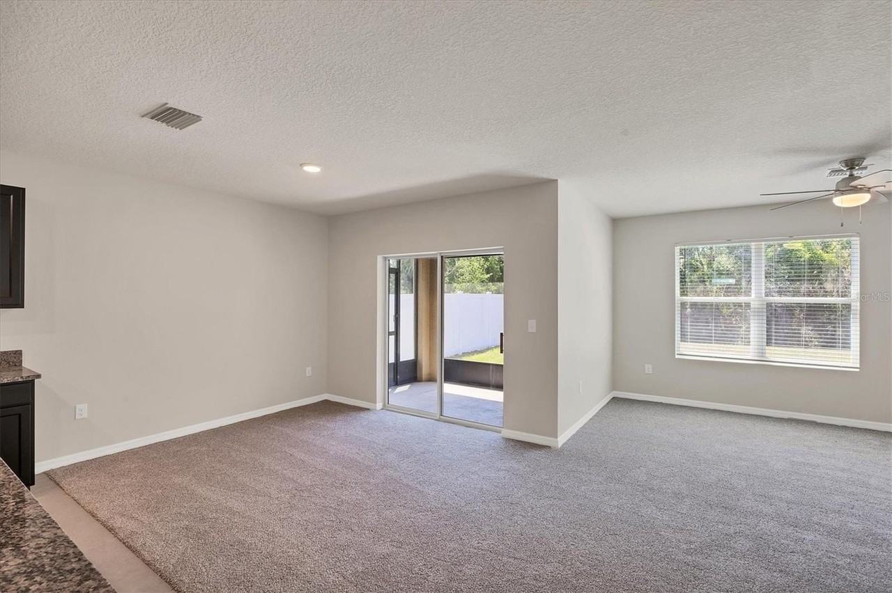 153 Tierra Verde Way - Photo 4 of 46