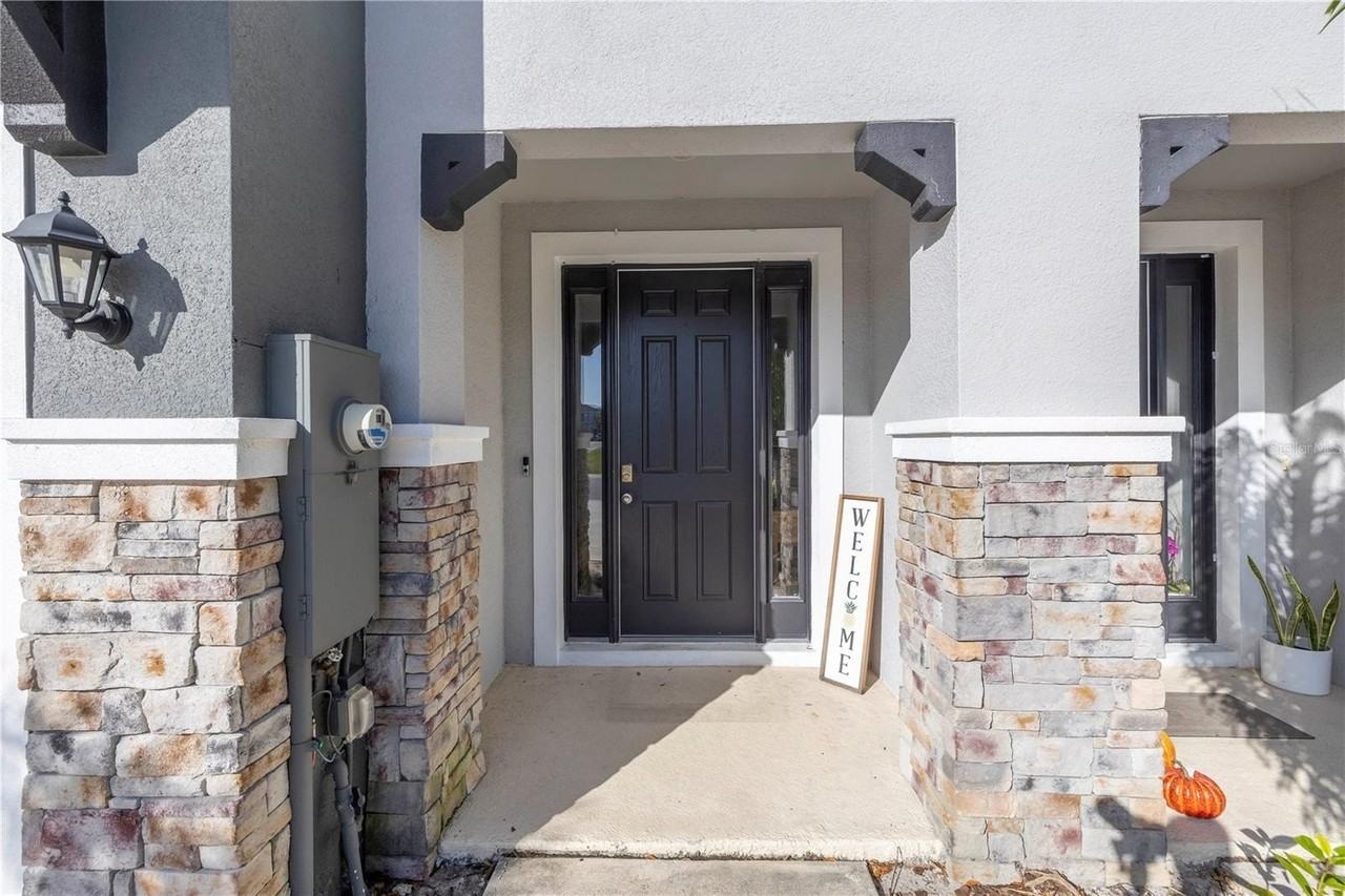 8685 Daydream St - Photo 3 of 50