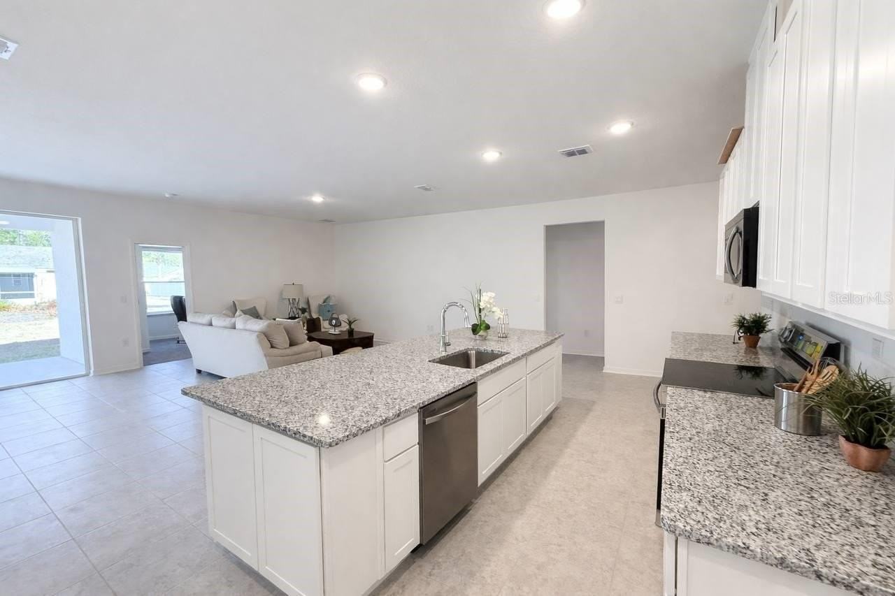 15 Ramblewood Dr - Photo 3 of 16