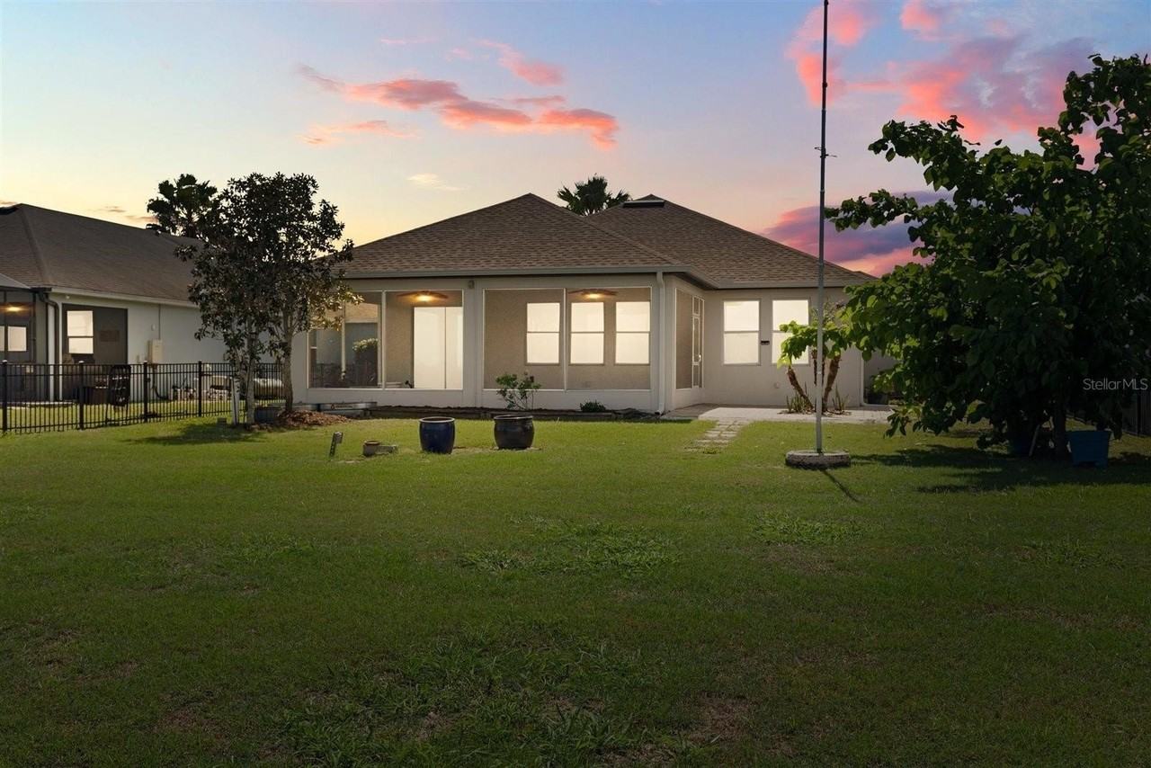 291 Blue Cypress Dr - Photo 2 of 41