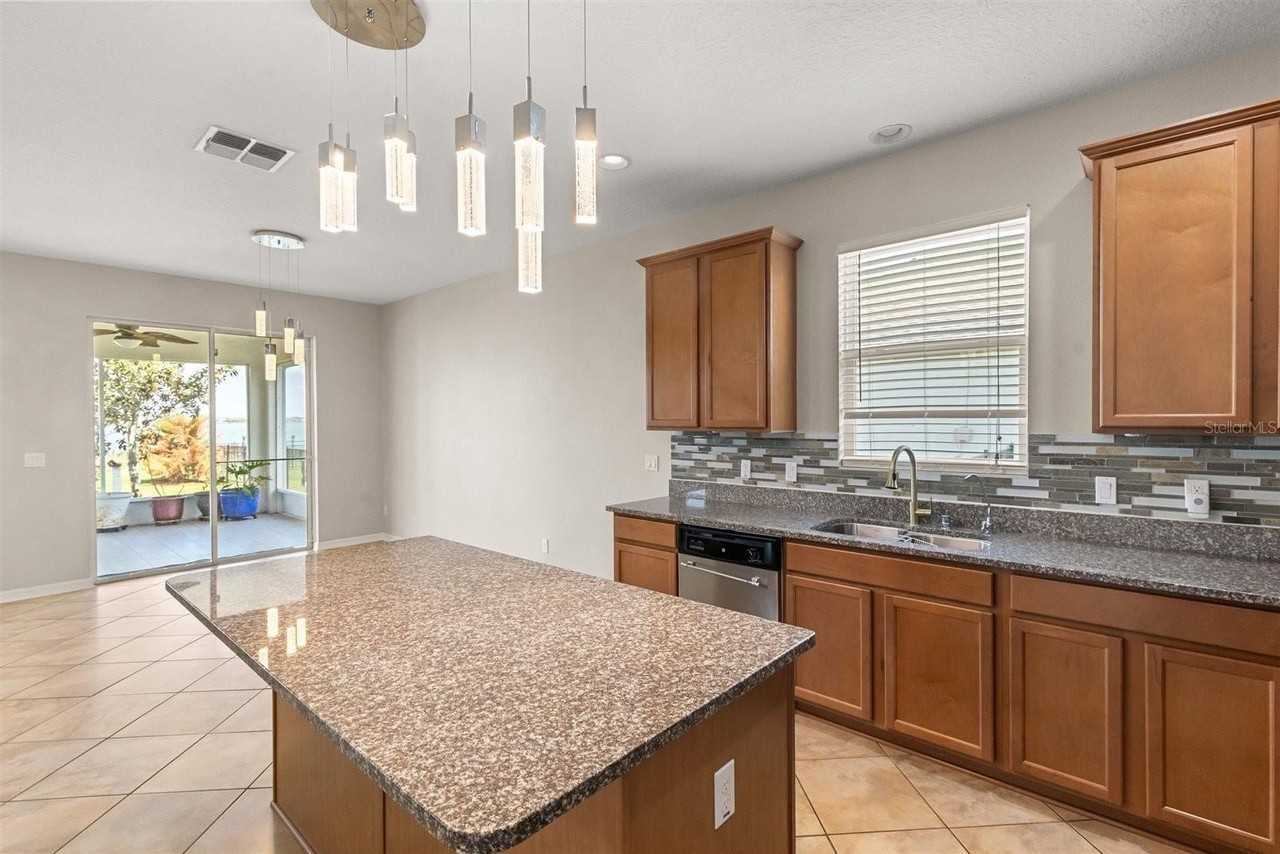 291 Blue Cypress Dr - Photo 7 of 41