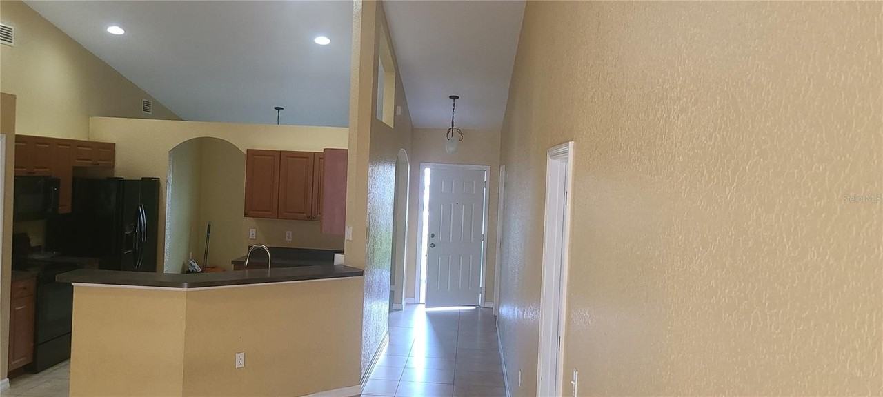 103 Big Sioux Dr - Photo 2 of 5