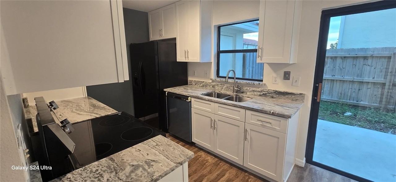 6299 Arlington Ct #212 - Photo 2 of 32