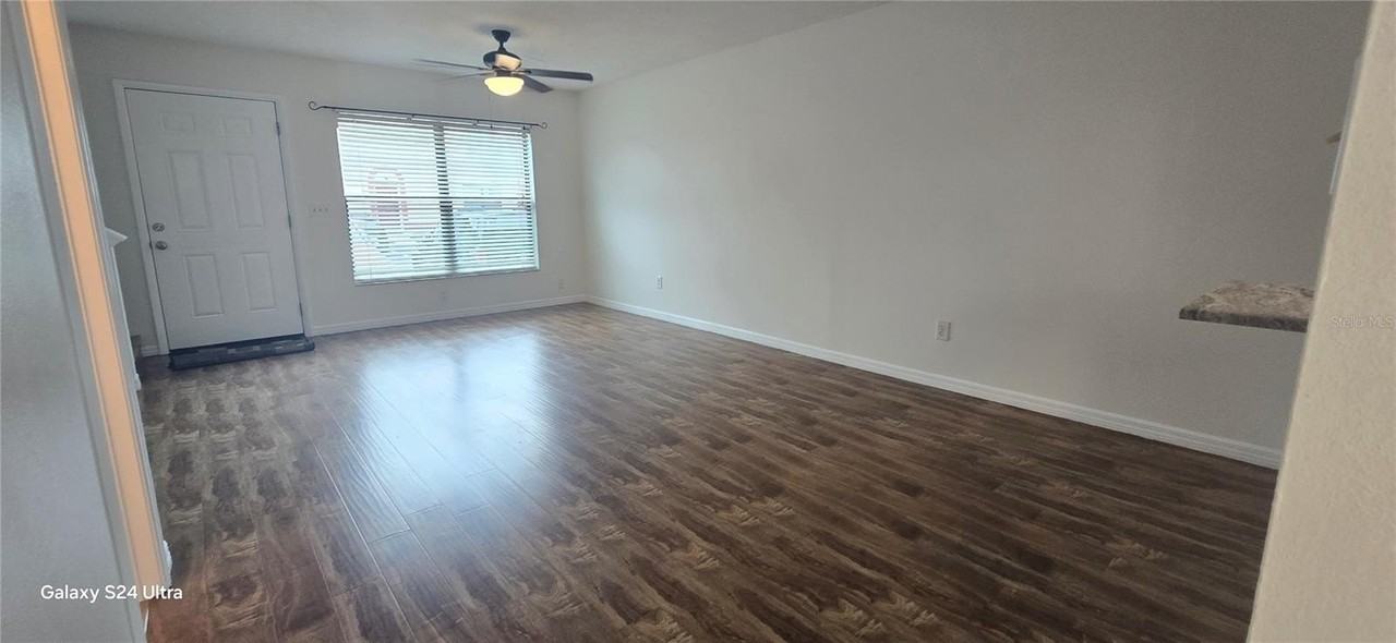 6299 Arlington Ct #212 - Photo 7 of 32