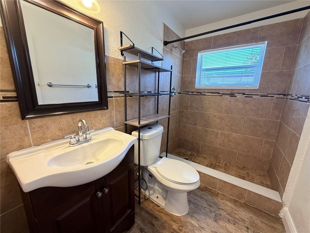 922 Martin Luther King Blvd Ne - Photo 7 of 12