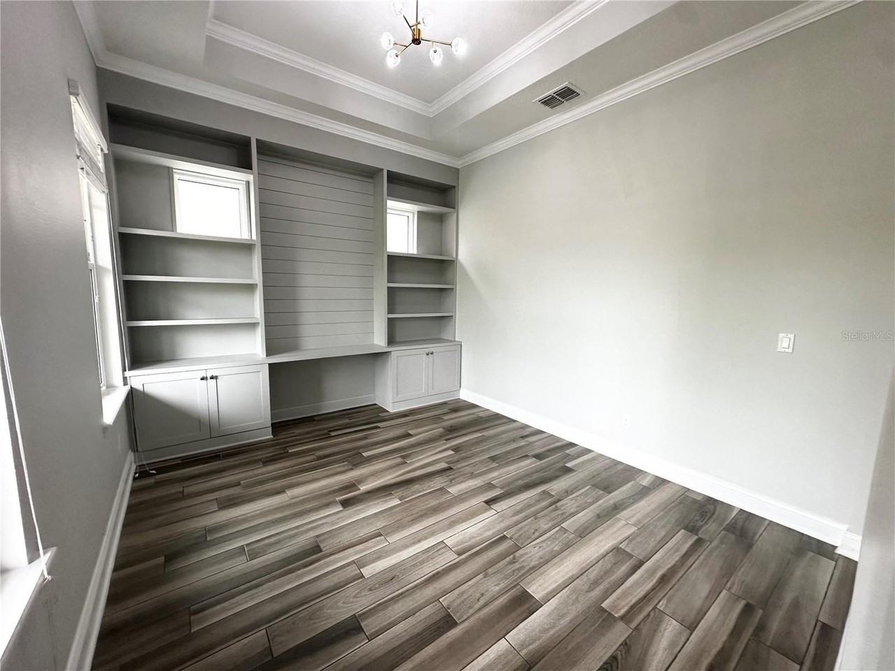 9319 Richet Pl - Photo 5 of 50