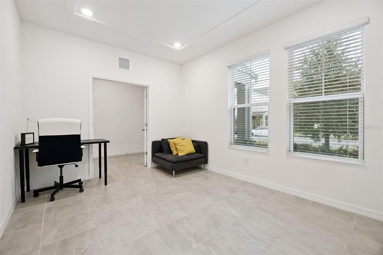 7007 Twilight Bay Dr - Photo 6 of 20