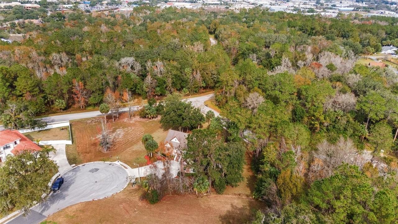 1706 Sw 27th St - Photo 4 of 50