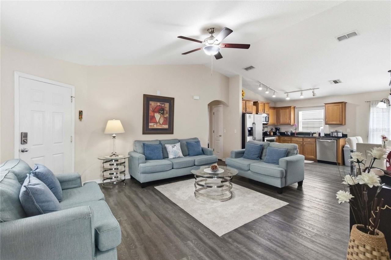 356 Earlmont Pl - Photo 7 of 28