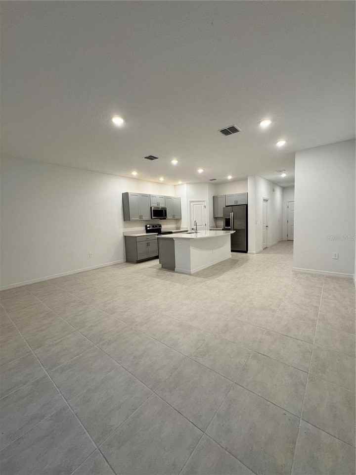 1304 Drake Ridge Dr - Photo 6 of 23