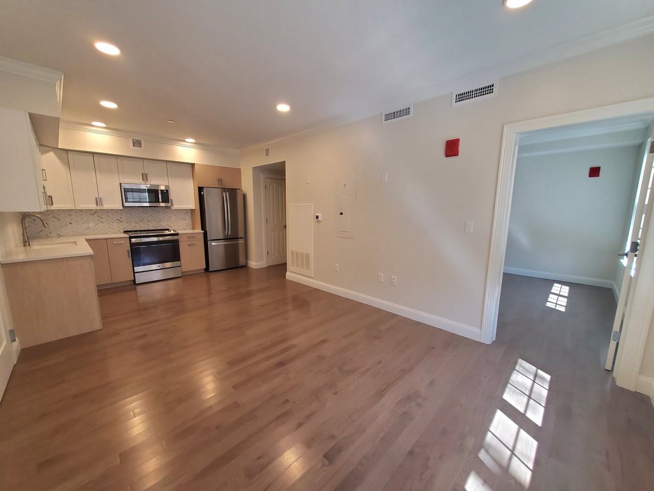 39 Herrick Rd #U102 - Photo 4 of 8