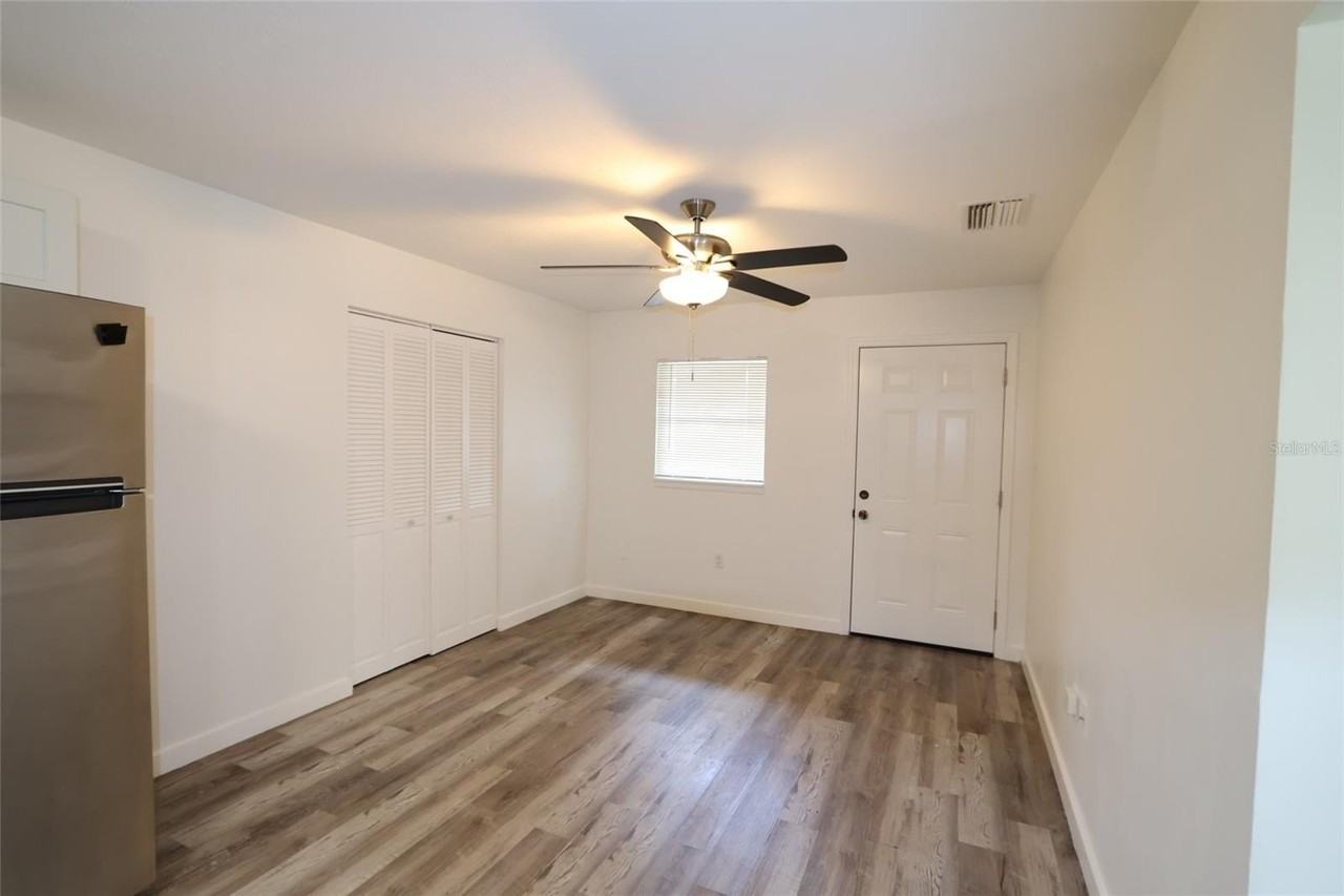 918 S Scenic Hwy - Photo 2 of 7