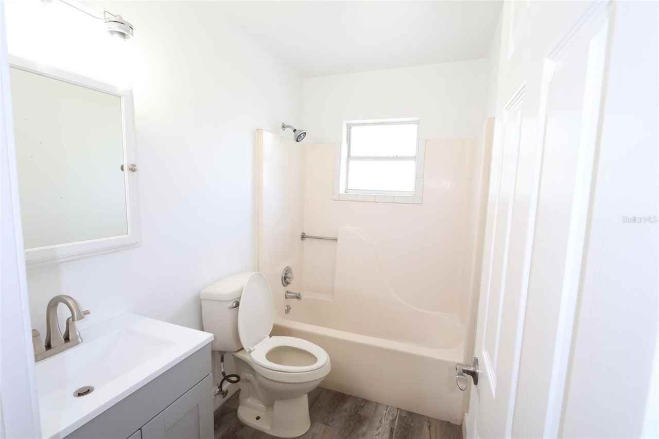 918 S Scenic Hwy - Photo 4 of 7