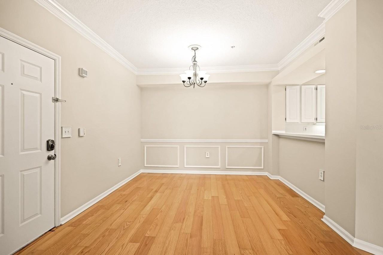 5302 Bay Club Cir - Photo 7 of 20