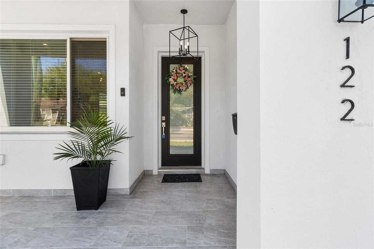 122 W Sligh Ave - Photo 6 of 50