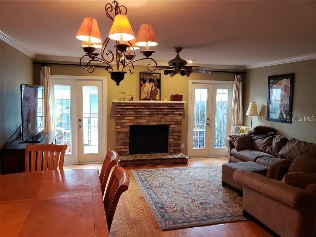 2523 Crowder Ln - Photo 2 of 10