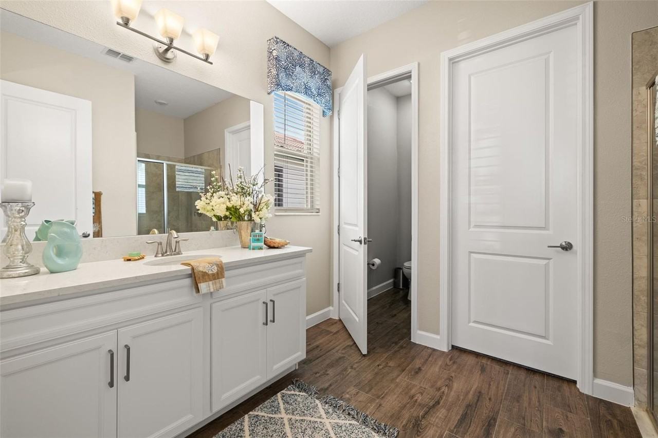 16938 Scuba Crest St - Photo 3 of 50