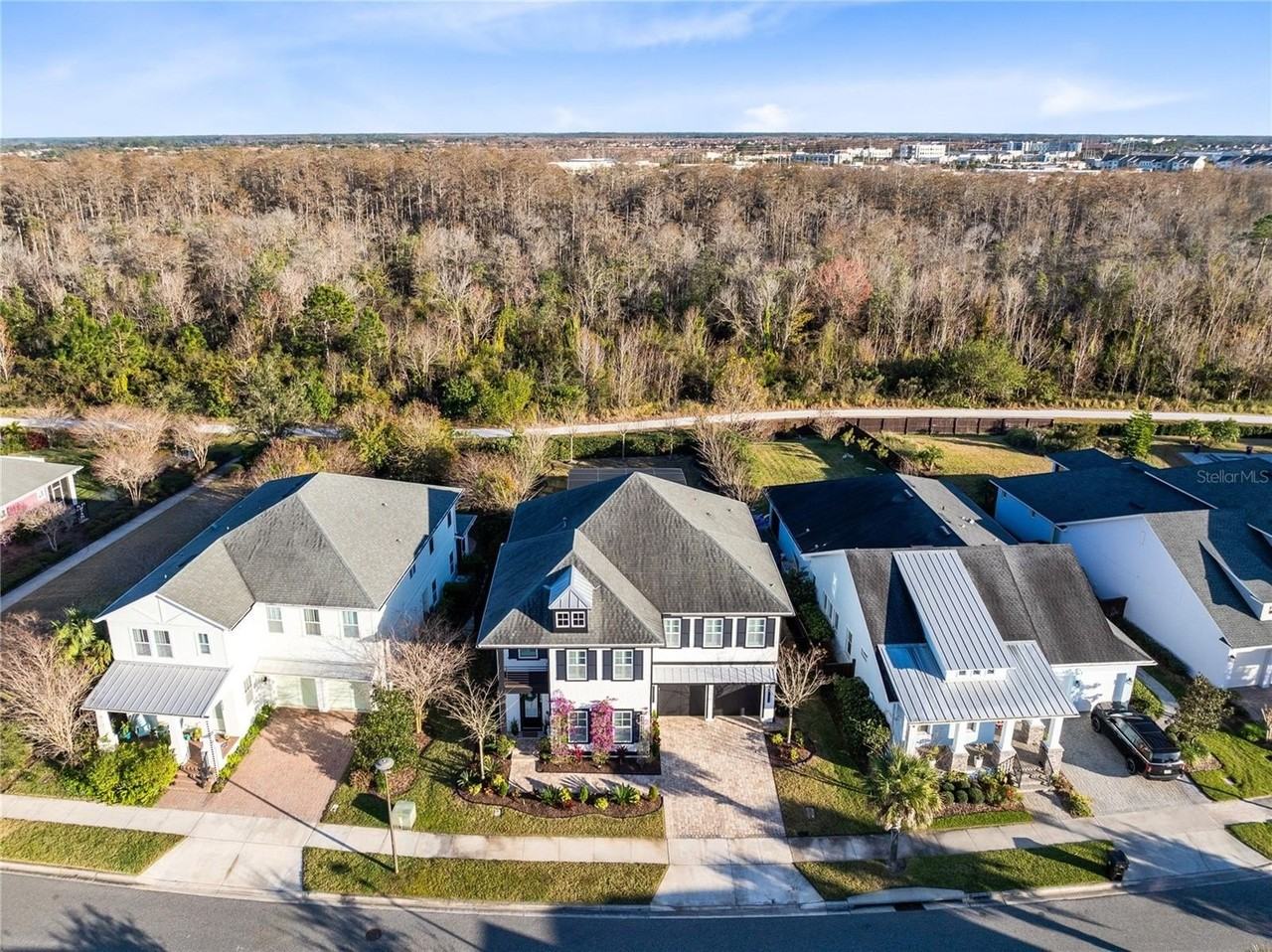 9374 Reymont St - Photo 2 of 47