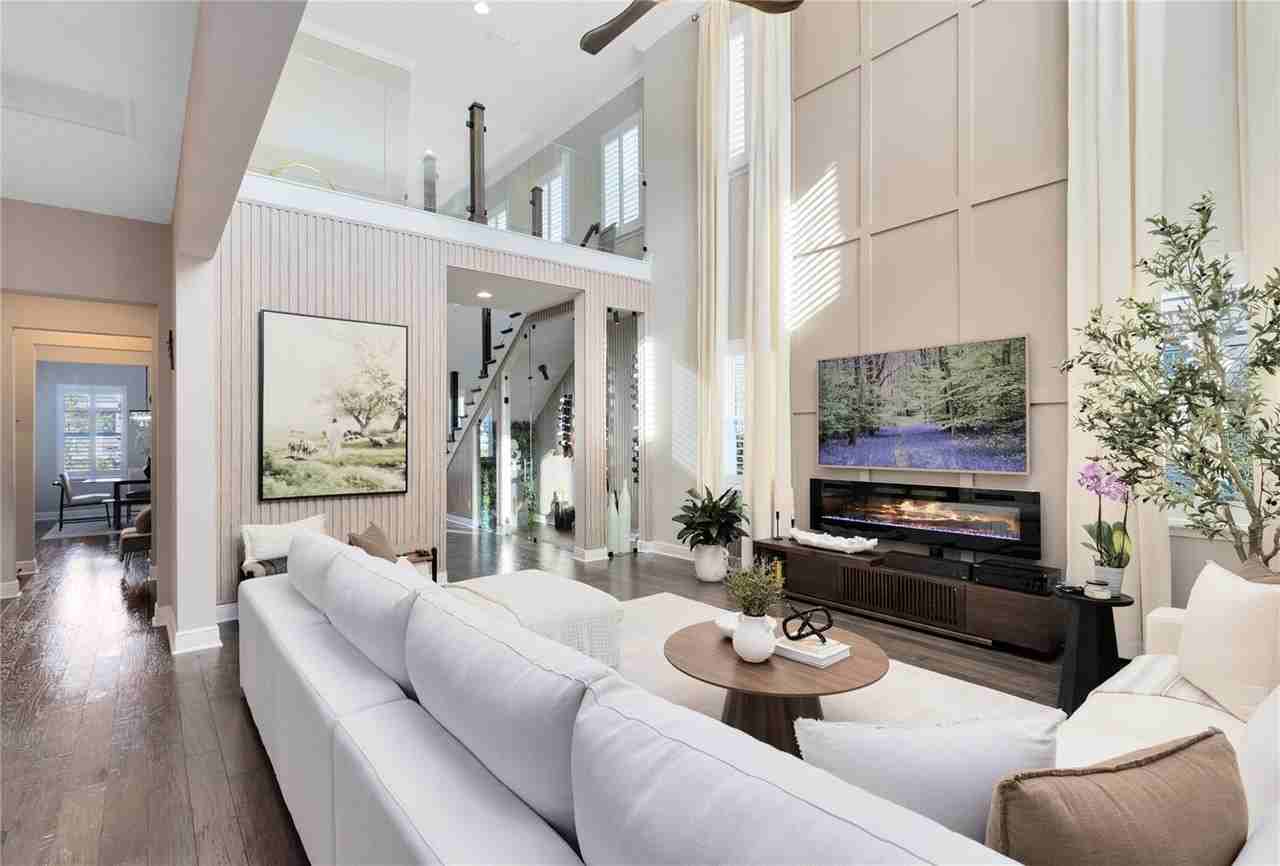 9374 Reymont St - Photo 7 of 47